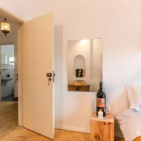 Wine Guest house Carcavelos (Lisbon)